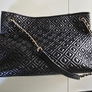 Black Quilted Chain Shoulder Bag